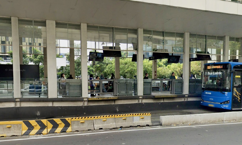 Platform Screen Door di Halte Bundaraan HI